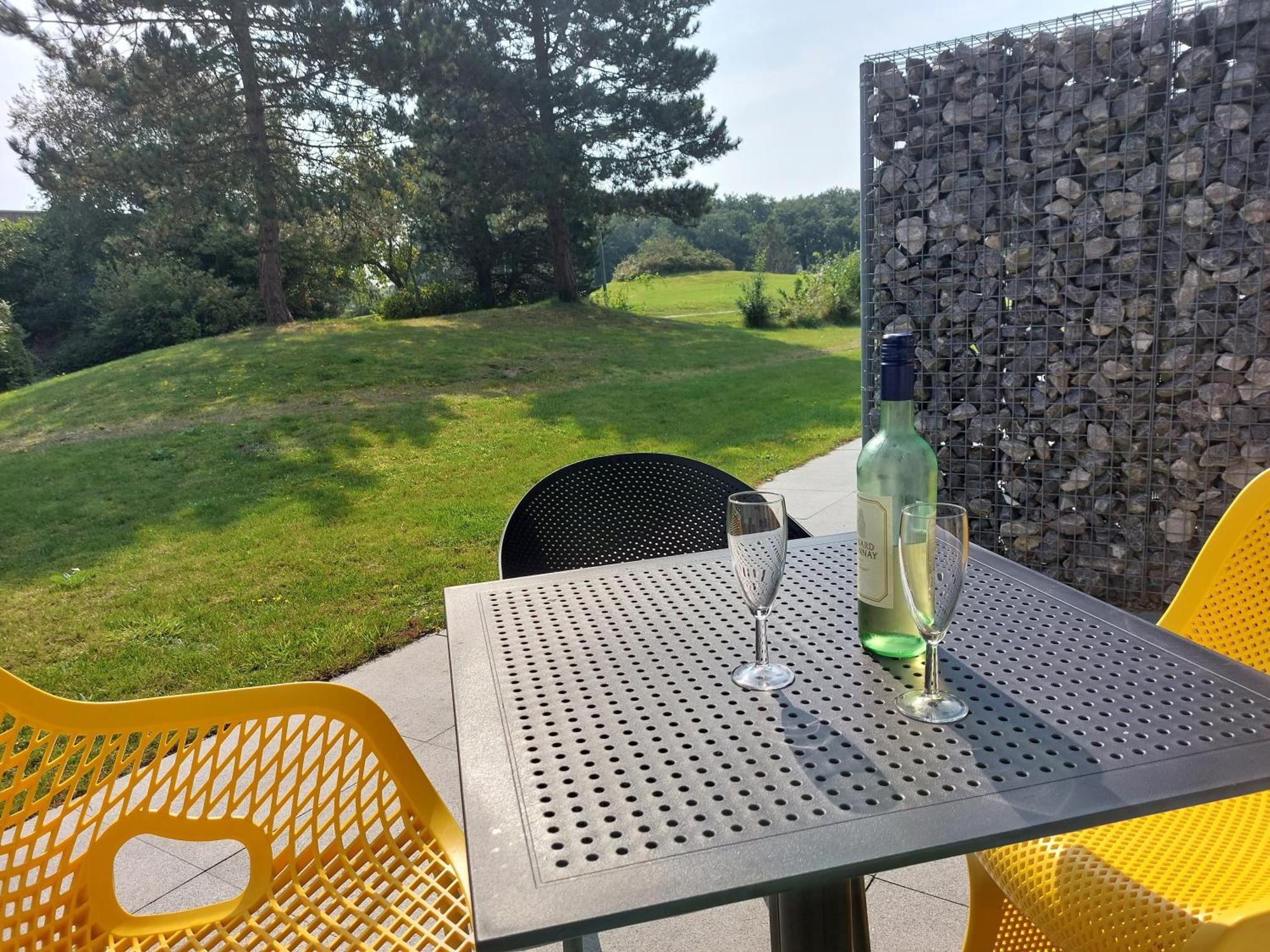 Zeeduin, Met Zonnig Terras - Volledige Keuken- Resort Amelander Kaap, Incl Verwarmd Hotel-Zwembad Nabij Dorp, Duinen En Strand Hollum  Exterior foto