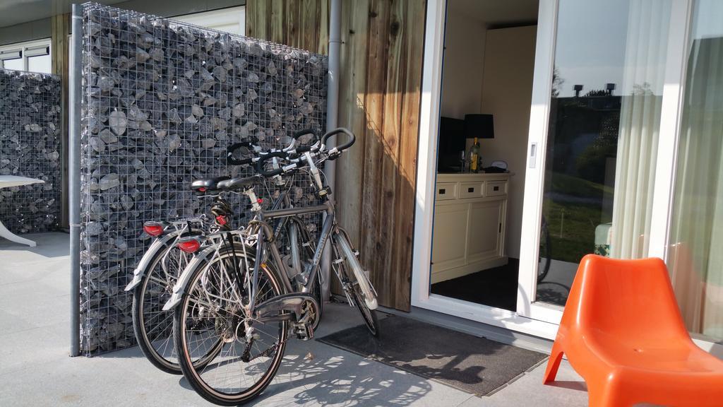Zeeduin, Met Zonnig Terras - Volledige Keuken- Resort Amelander Kaap, Incl Verwarmd Hotel-Zwembad Nabij Dorp, Duinen En Strand Hollum  Exterior foto